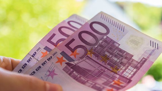 Lire la suite à propos de l’article Comprendre l’investissement en Bourse : Guide pour investir 1 000 euros en actions